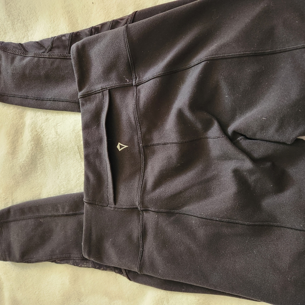 Ivivva Black Active Leggings